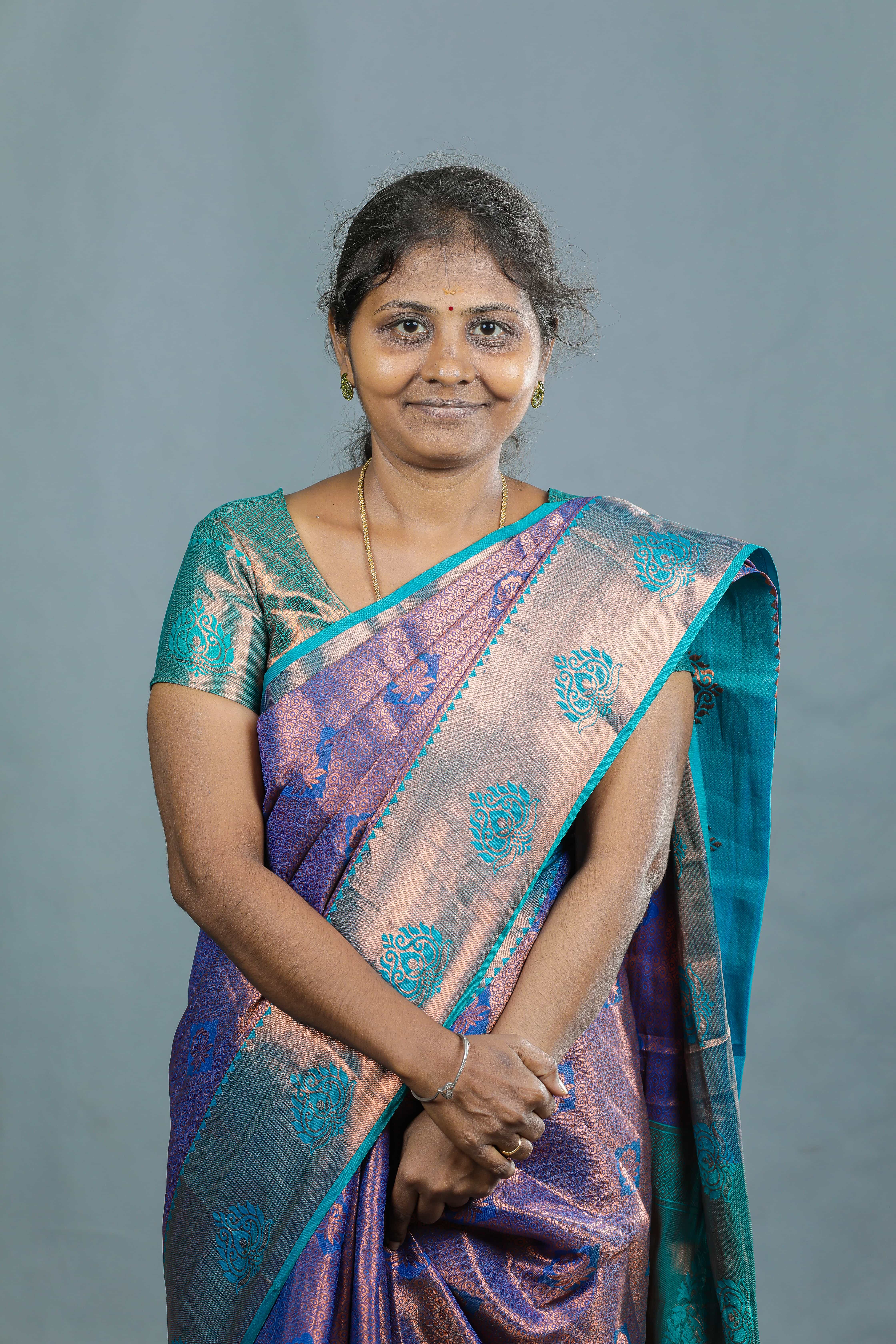  Mrs.M.Meenakshi